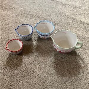 Floral Measuring Cups Set
